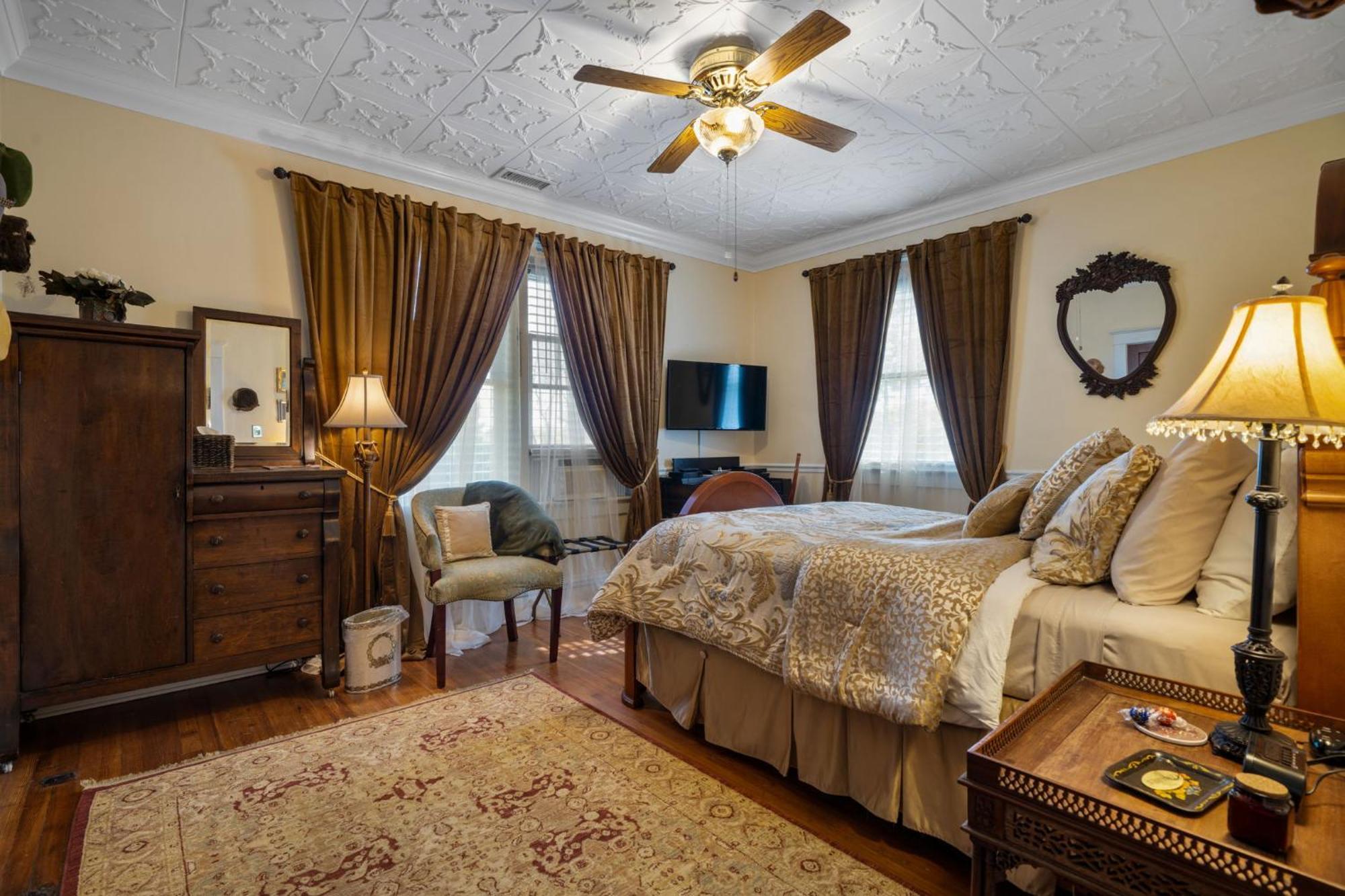 The Inn On Front Street สเตทส์วิลล์ ภายนอก รูปภาพ
